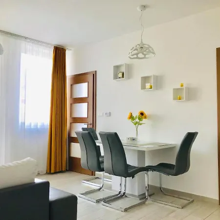 Rubin Apartment